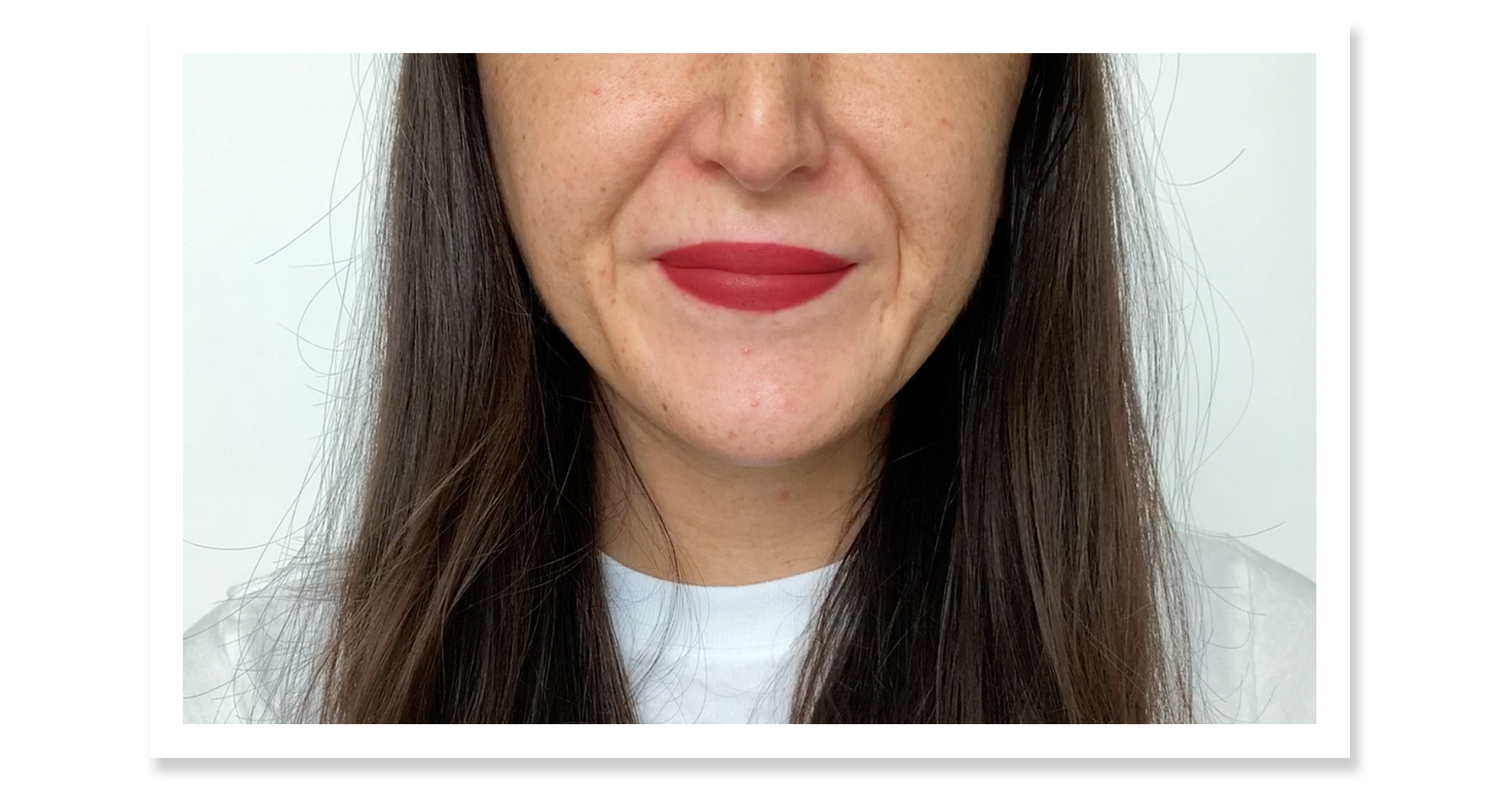 How gorgeous is @lisaeldridgemakeup Velvet Jazz lipstick? Guess I have a  new favourite red 💄 congrats Lisa…