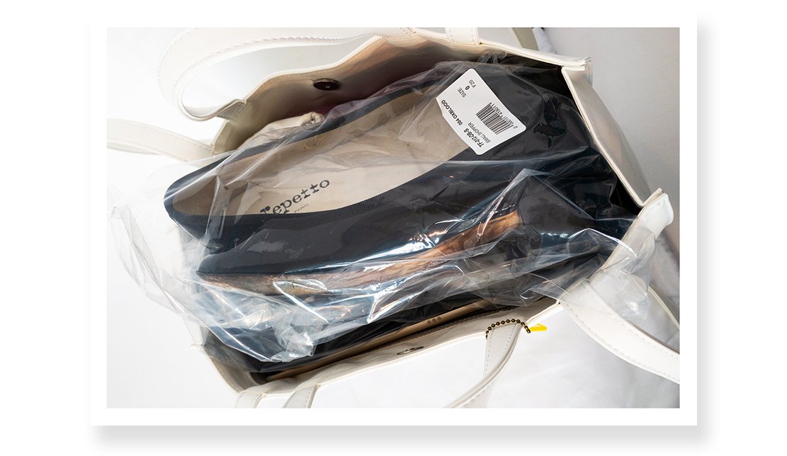 Telfar Medium Navy Shopping Bag REVIEW – How to Style 3 Ways